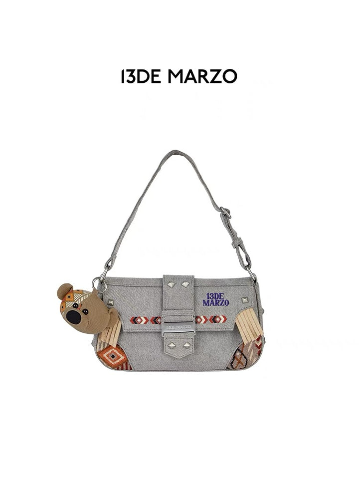 13De Marzo TRIBE HUNTING TOTEM BAG