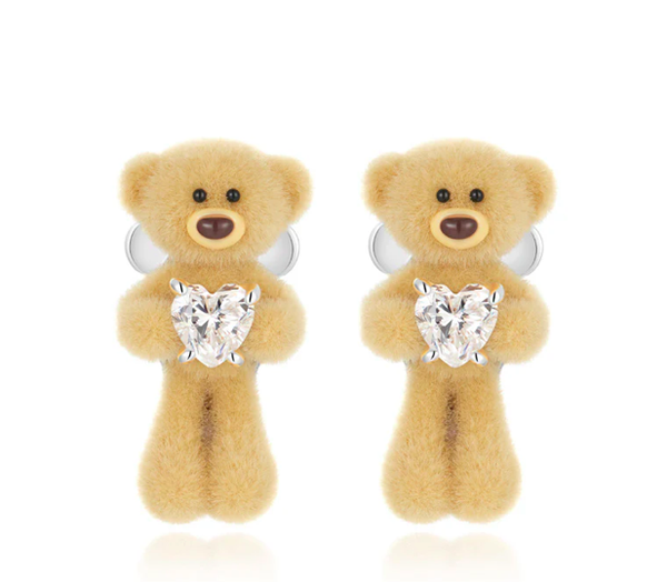 BEAR HUG HEART EAR STUD