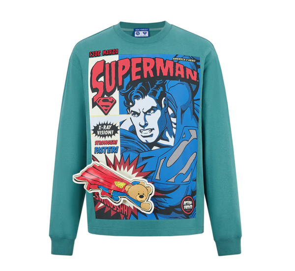 SUPERMAN BEAR COMIC SWEATER