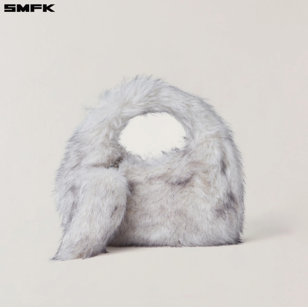 COMPASS COBBLE FURRY BAG/SMALL ARCTIC FOX WHITE