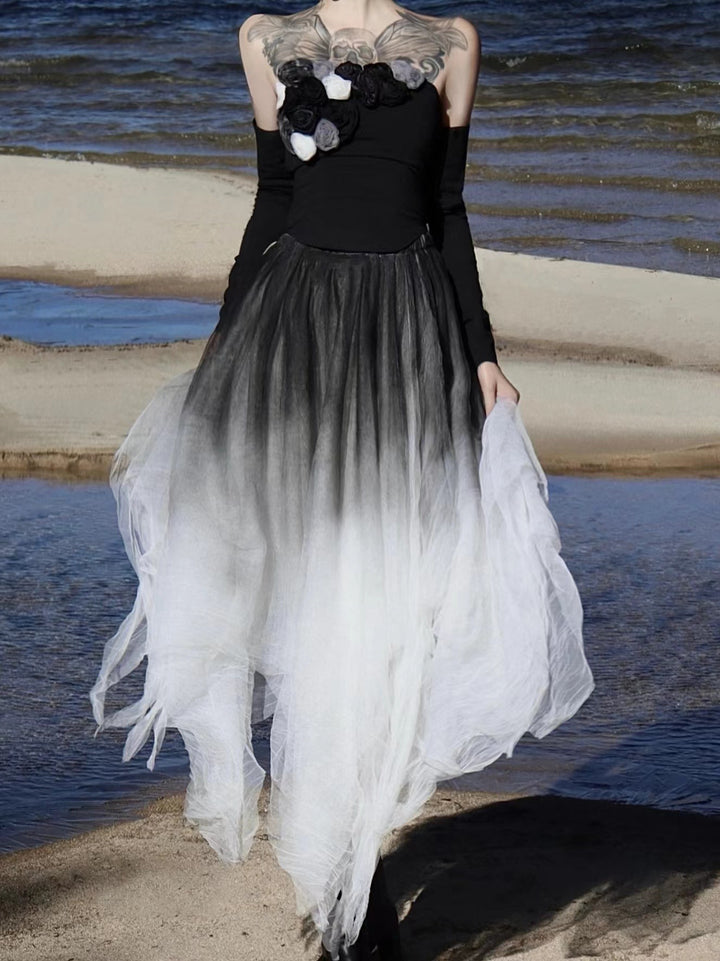 By Cookie H. SHARP TULLE SKIRT/ BLACK/WHITE