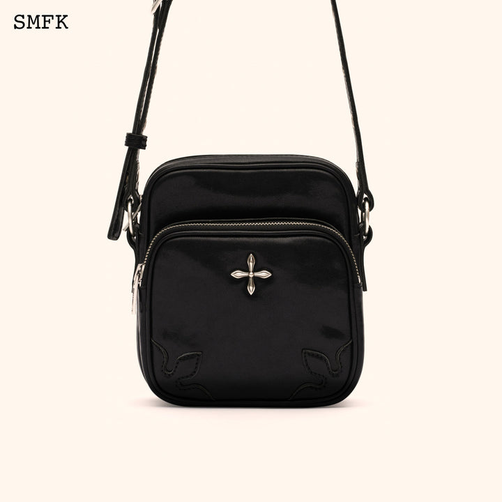 SMFK COMPASS ADVENTURE VINTAGE CAMERA BAG IN BLACK (SMALL)