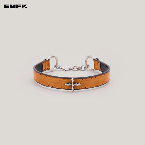 COMPASS RIVET PATINA LEATHER CHOCKER MEDIUM CARAMEL PATINA