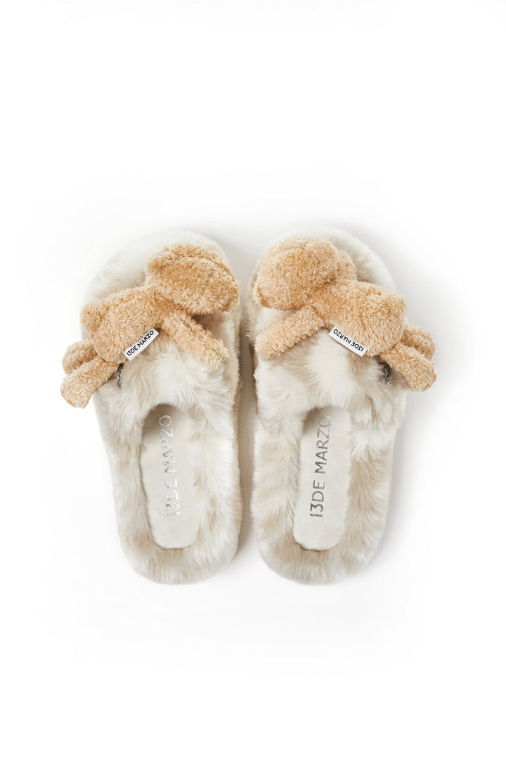 13De Marzo LOGO FURRY PLUSH SLIPPER