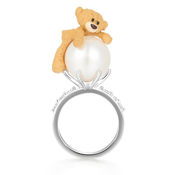 BEAR PRONE PEARL RING