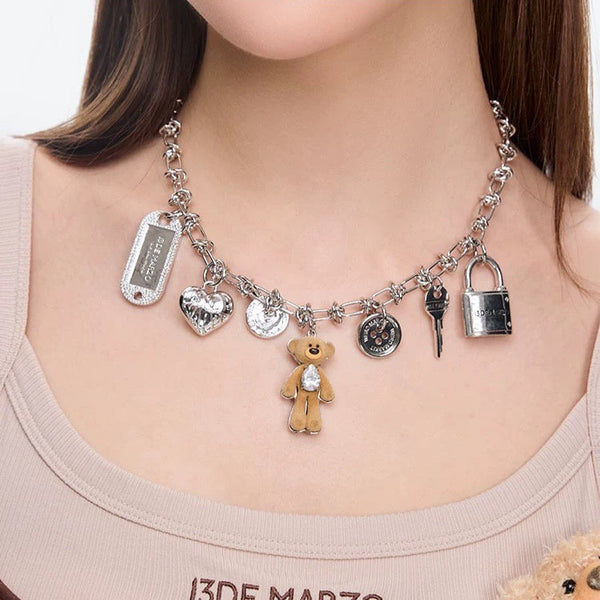 MAXIMALIST MULTI-PENDANT NECKLACE