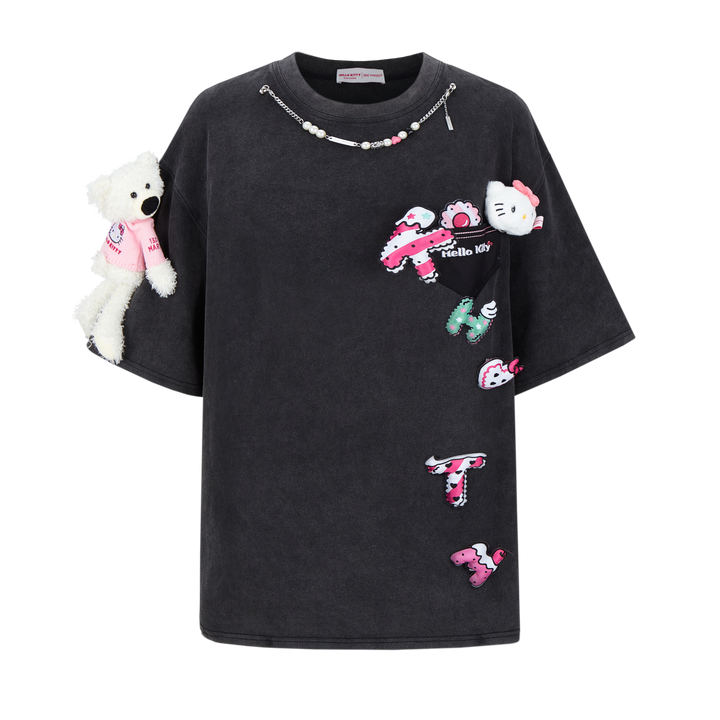 13 DE MARZO X HELLO KITTY CAKE LETTER WASHED T-SHIRT