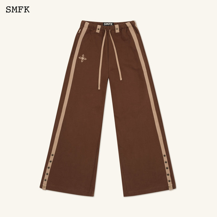 SMFK COMPASS ADVENTURE WIDE-LEG SWEATPANTS BROWN