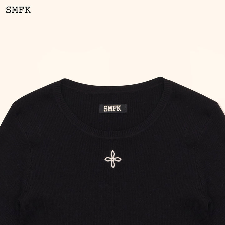 SMFK SMFK COMPASS CROSS RIB KNITTED TOP IN BLACK