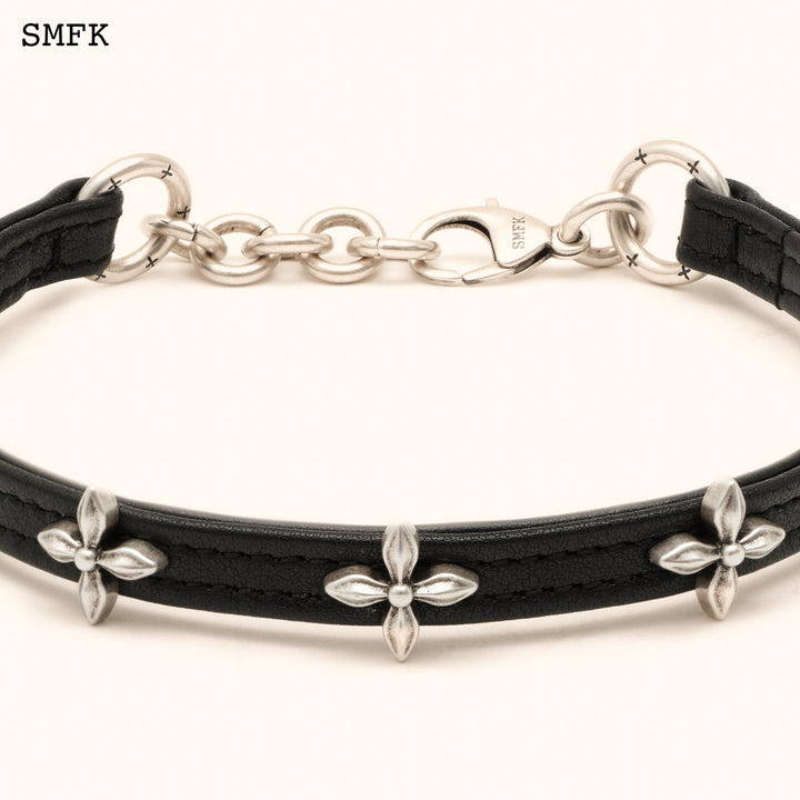 SMFK COMPASS GARDEN LEATHER CHOKER IN SILVER BLACK