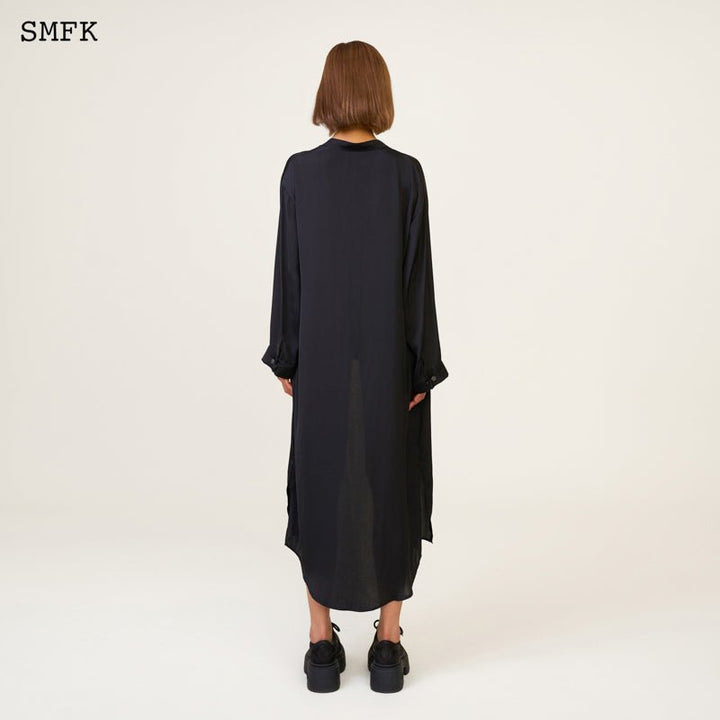 COMPASS TRADITIONAL TANG KNOTTED BUTTON LONG ROBE SMFK