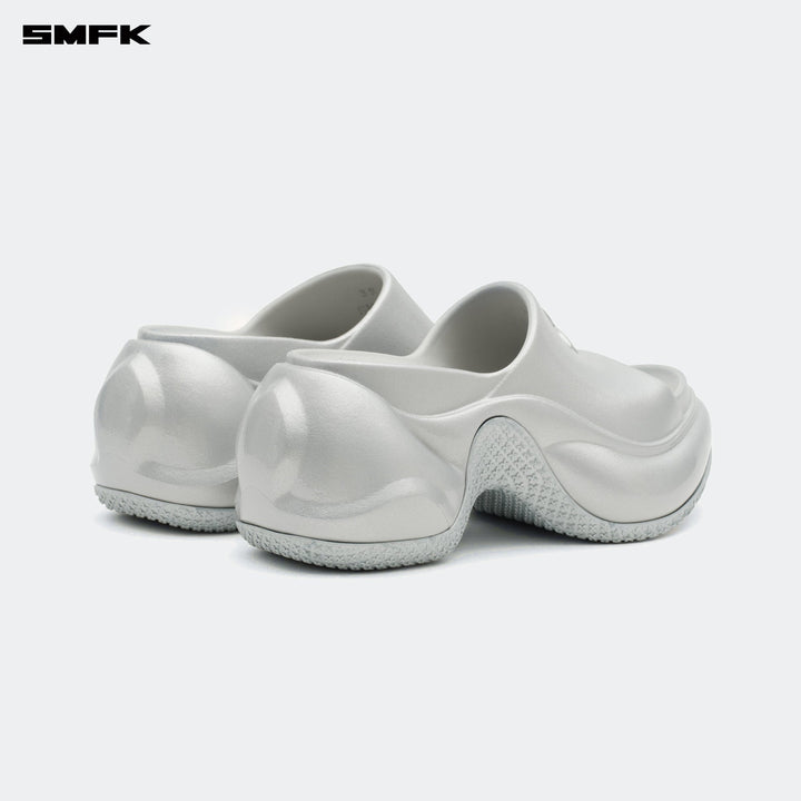 SMFK COMPASS WAVE HIGH-HEEL BUMPER SANDALS IN SILVER (9.5CM)