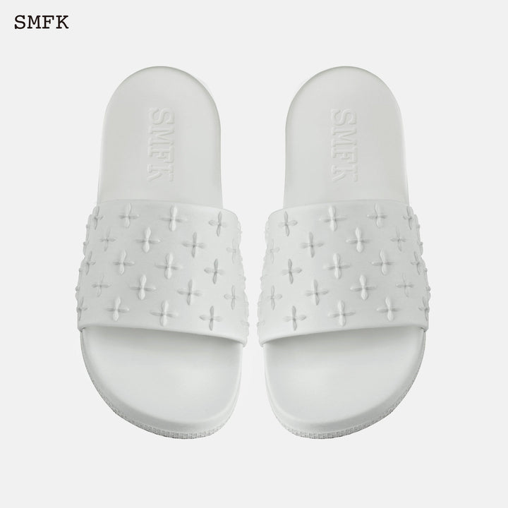 SMFK WHITE GARDEN SPORTS SLIPPERS