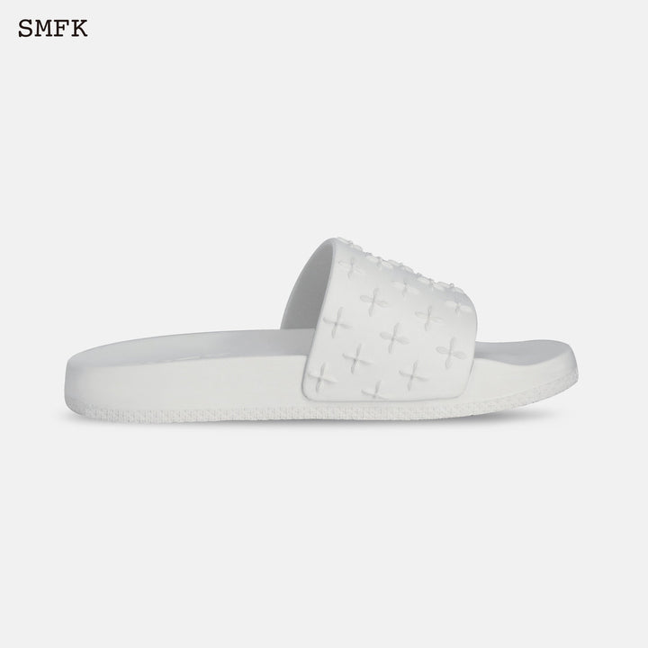 SMFK WHITE GARDEN SPORTS SLIPPERS