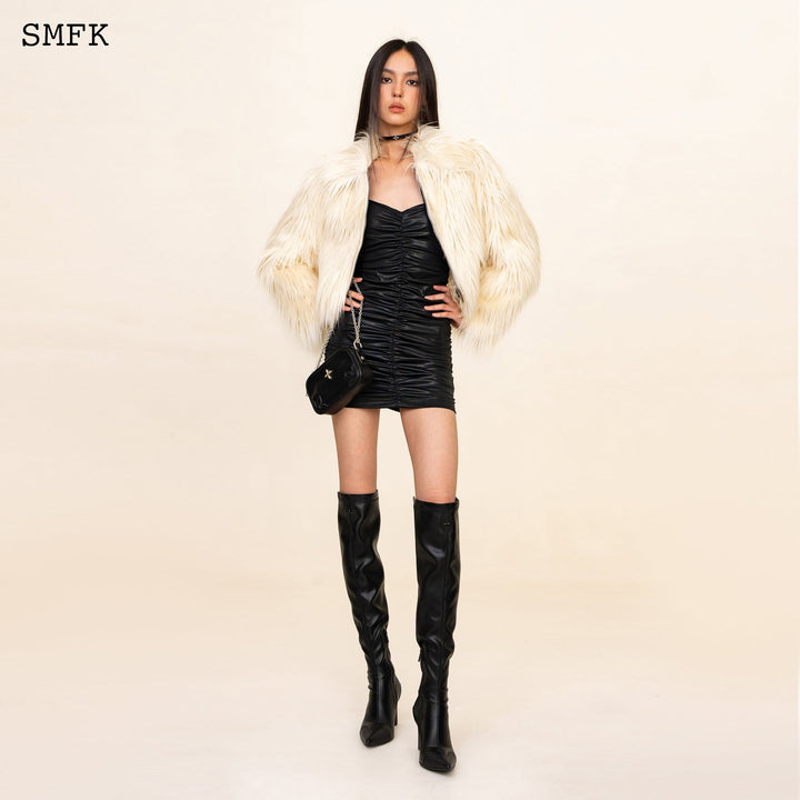 13De Marzo WILDWORLD FAUX FUR SHORT JACKET IN WHITE