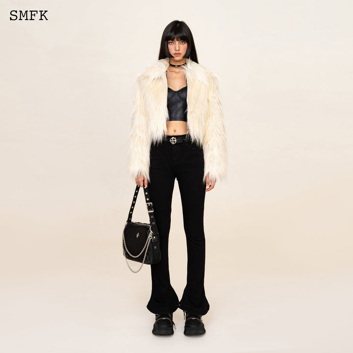 13De Marzo WILDWORLD FAUX FUR SHORT JACKET IN WHITE