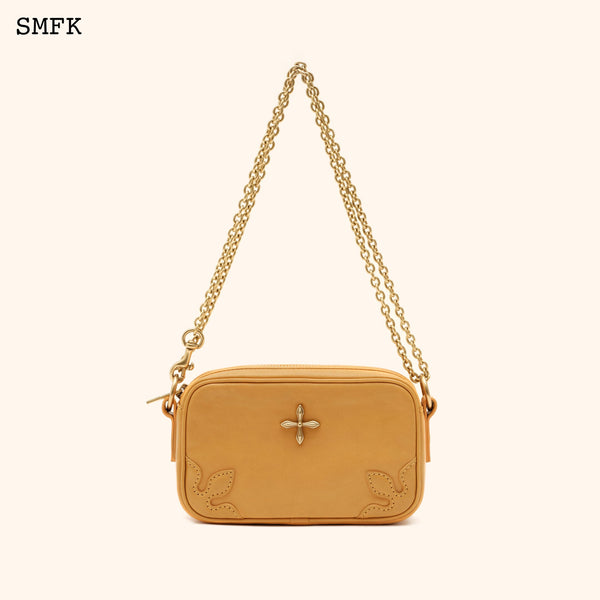 SMFK COMPASS ADVENTURE SMALL CHAIN BAG IN CHEESE