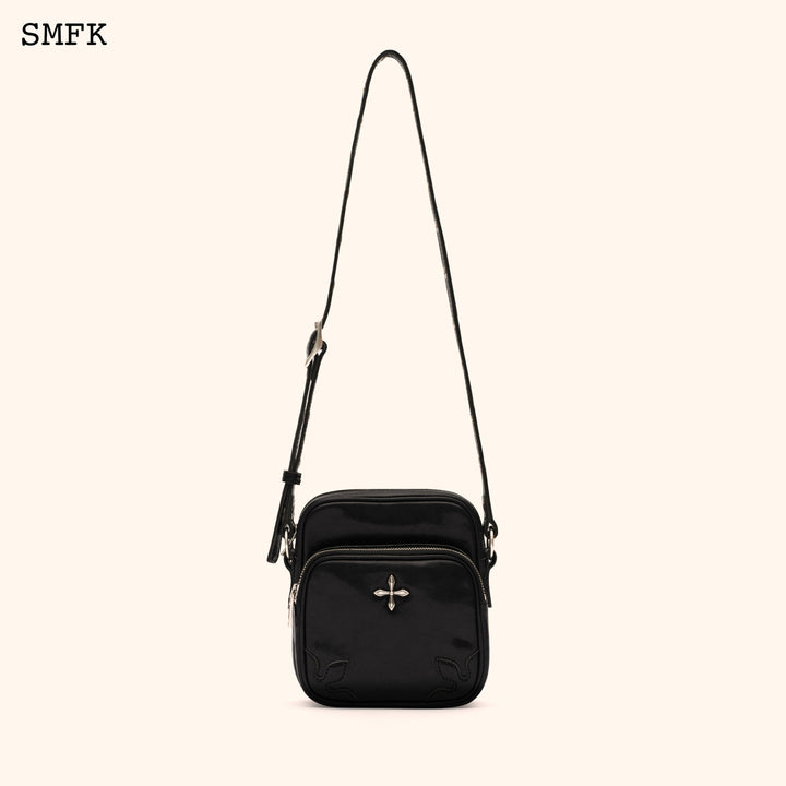 SMFK COMPASS ADVENTURE VINTAGE CAMERA BAG IN BLACK (SMALL)