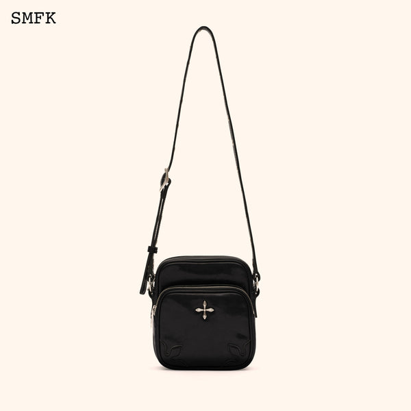 SMFK COMPASS ADVENTURE VINTAGE CAMERA BAG IN BLACK (SMALL)