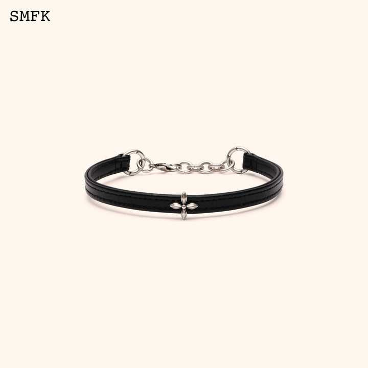 SMFK COMPASS CROSS LEATHER CHOCKER IN BLACK