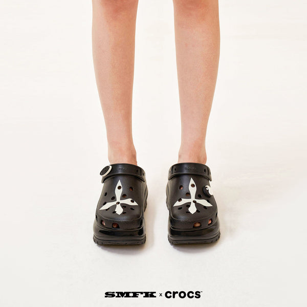 SMFK SMFK X CROCS BLACK AND WHITE CROSS CLOG UNISEX