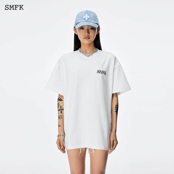WHITE BRANDING OVERSIZED TEE